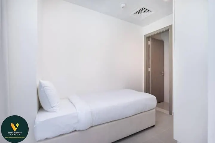 Apartment Vogue Lagoon District One Residence Dubai