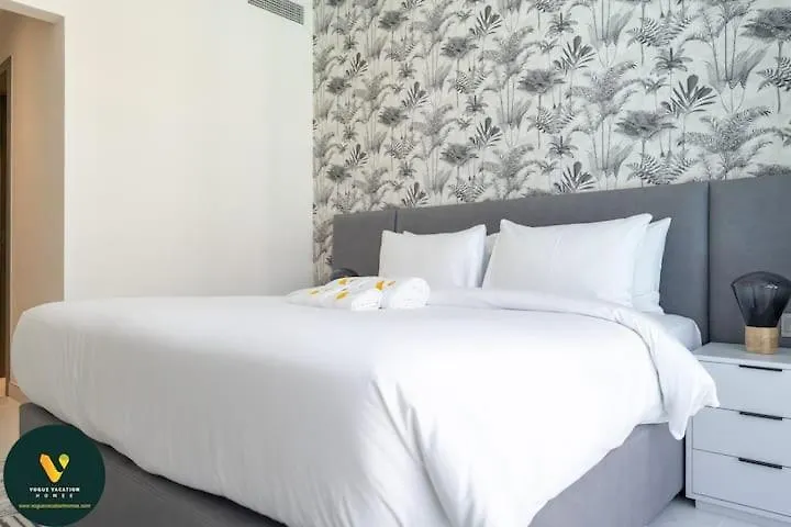 Apartment Vogue Lagoon District One Residence Dubai